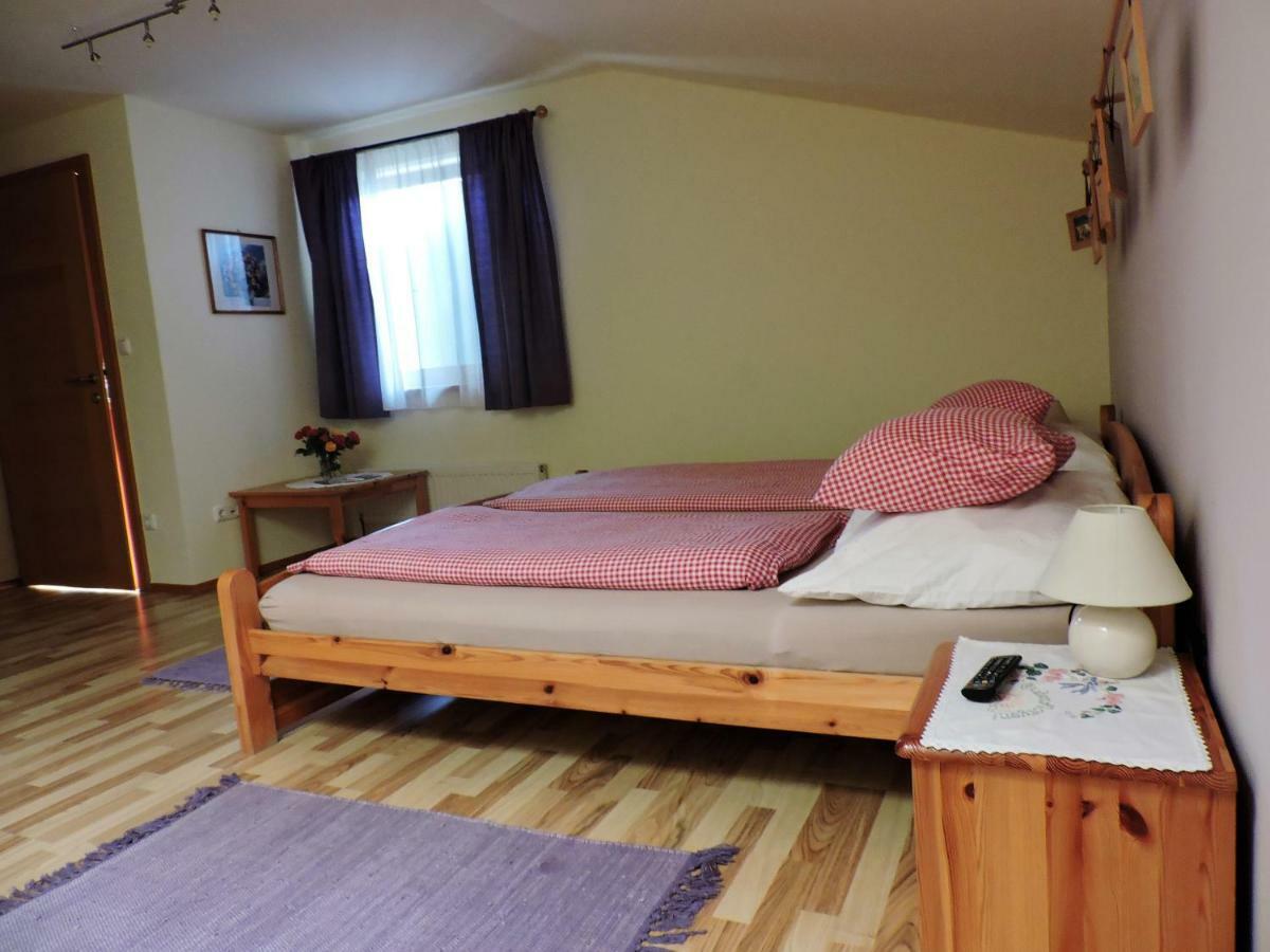 Gaestezimmer Klopfer Sankt Johann im Saggautal Luaran gambar