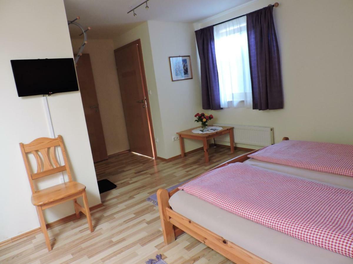 Gaestezimmer Klopfer Sankt Johann im Saggautal Luaran gambar