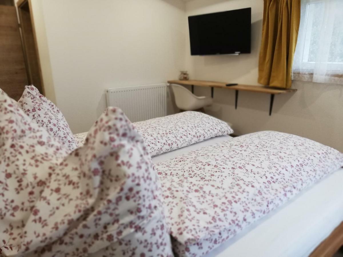 Gaestezimmer Klopfer Sankt Johann im Saggautal Luaran gambar